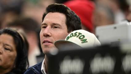 Los Red Sox podrían tener en la mira a su estrella del cuadro interior, según admite un ejecutivo, en conversaciones para un posible intercambio.