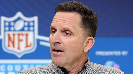 Los Broncos reciben fuertes críticas sobre un posible acuerdo por el All-Pro de 3700 yardas.