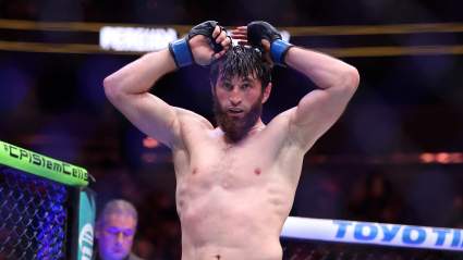 El excampeón de peso semipesado encabeza el cartel de UFC Abu Dhabi.