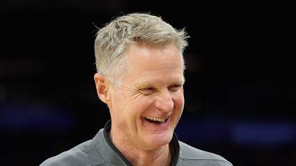 Steve Kerr, de los Warriors, aviva los rumores de su regreso con su última aparición.