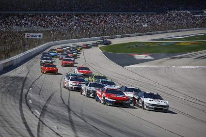 La serie NASCAR O'Reilly Auto Parts Series genera problemas en el Texas Motor Speedway, ya que la lista de participantes plantea nuevas preguntas.
