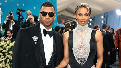 El ex mariscal de campo de los Seahawks, Russell Wilson, y Ciara anuncian noticias familiares.