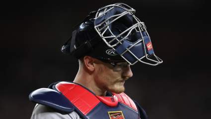 Los Bravos de Atlanta anuncian una actualización sobre la lesión de Sean Murphy en medio de cambios en la plantilla.