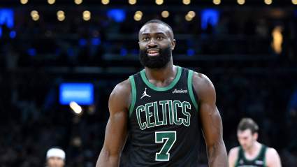 Jaylen Brown ofrece una evaluación honesta de la temporada de los Celtics tras la derrota ante los 76ers.