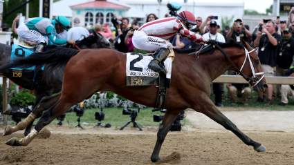 ¿Cuánto se llevará a casa el ganador del Preakness Stakes hoy? Explicación de los premios.