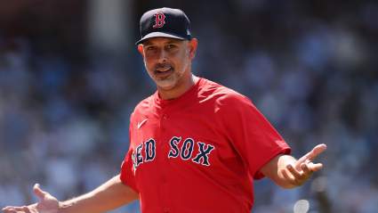 El ex as de los Red Sox rompe su silencio con declaraciones tras el despido de Alex Cora.