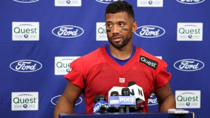 Los Jets reciben una advertencia sobre la contratación del mariscal de campo Russell Wilson.
