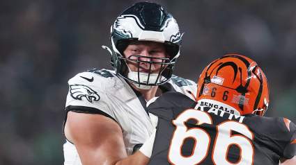 El 'gorila de vainilla' de los Eagles se enfrenta a una dura batalla en la temporada baja.