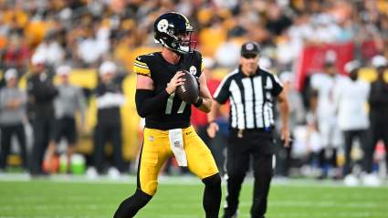 Según un informe, se espera que el ex mariscal de campo de los Steelers firme con los Ravens.