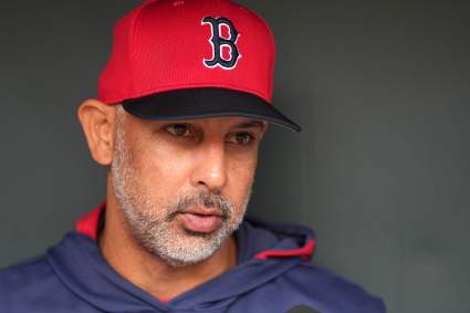 El ex receptor de los Red Sox lanza una indirecta a la directiva por el despido de Alex Cora.