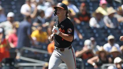 Los Orioles reciben información actualizada sobre el estado del lesionado Jackson Holliday antes del partido contra los Rays.