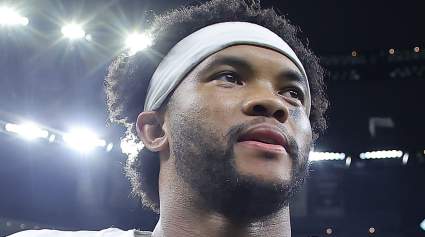 Instan a los Vikings a reunir a Kyler Murray con el jugador que acumuló 13,000 yardas.