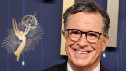 Stephen Colbert admite que no pudo mantener el contacto visual con una hermosa estrella de primera categoría.