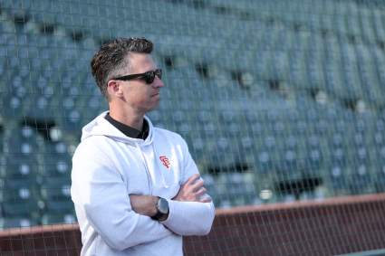 Buster Posey, de los Giants, critica a los medios por su cobertura del bullpen e invoca a Edwin Díaz.