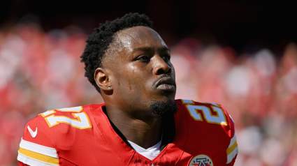 El veterano mariscal de campo titular de los Chiefs es nombrado candidato a la banca tras el Draft de la NFL.