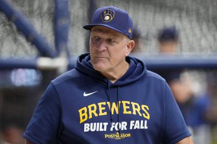 Los Cerveceros de Milwaukee anuncian novedades en su plantilla antes del partido contra los Dodgers.