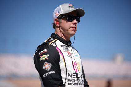 El brutal calendario de NASCAR deja a Brad Keselowski enfrentando una dolorosa realidad tras la muerte de Kyle Busch.