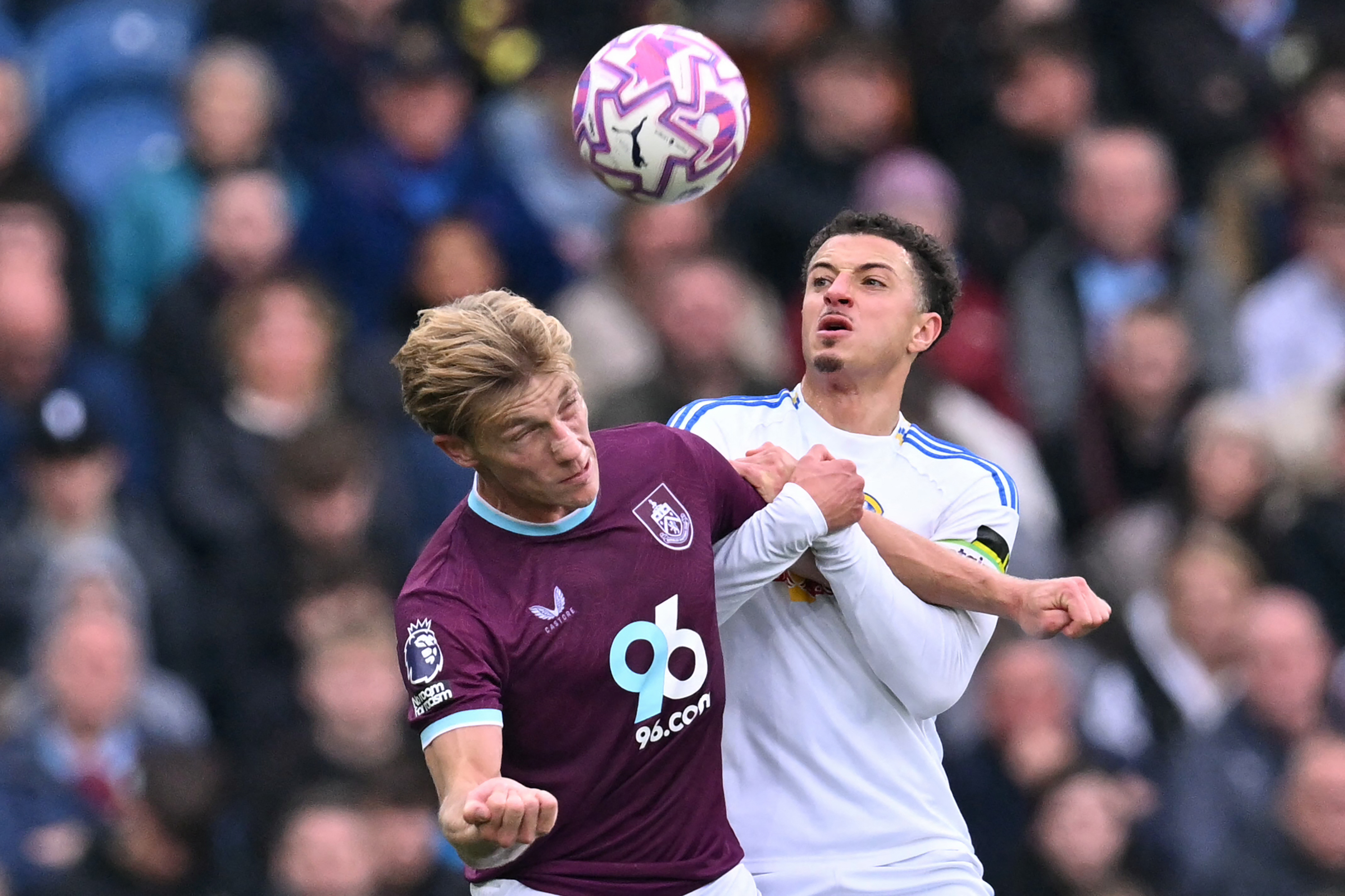 Leeds United hunde al Burnley en Elland Road y se acerca a la salvación — image 1