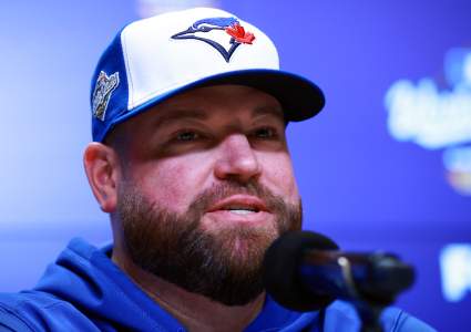Los Toronto Blue Jays anuncian su decisión sobre la plantilla tras el reciente traspaso.