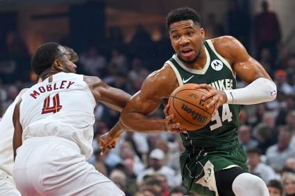 Los Bucks querían a Evan Mobley y selecciones del draft a cambio de Giannis Antetokounmpo.