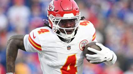 El receptor de los Chiefs, Rashee Rice, se enfrenta a más malas noticias tras violar su libertad condicional.