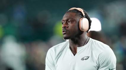 AJ Brown envía un mensaje contundente a los aficionados de los Eagles.