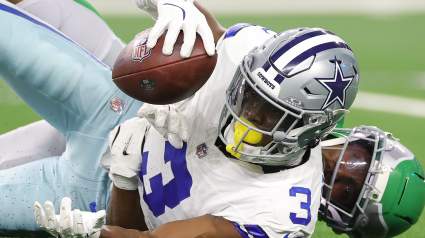 Jones, de los Cowboys, tiene un mensaje de dos palabras para los rumores de traspaso de George Pickens.