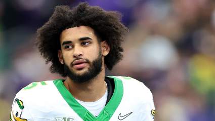 Dante Moore, de Oregon, revela el motivo por el que se retira del Draft de la NFL de 2026.