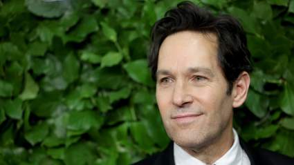 Paul Rudd insiste en que nunca ha usado bótox y confirma que, de hecho, está envejeciendo.