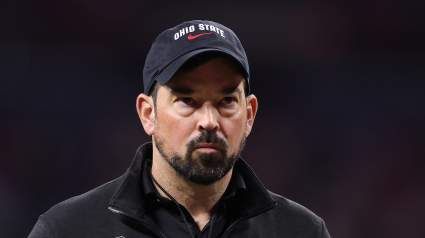 El mariscal de campo de Ohio State, con un contrato de 2,4 millones de dólares, es menospreciado en la última clasificación.