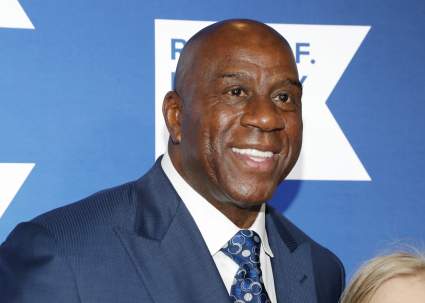 La leyenda de los Lakers, Magic Johnson, da una noticia a Wemby y a la NBA.