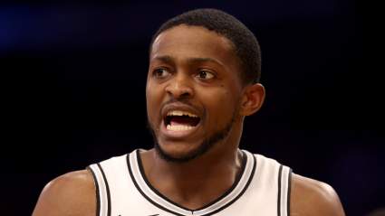ACTUALIZACIÓN: Un compañero de los Spurs revela información preocupante sobre De'Aaron en Fox News justo antes del segundo partido.