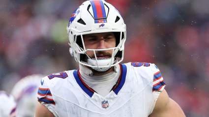 Los Bears buscan emparejar a Montez Sweat con un ala defensiva cinco veces seleccionado al Pro Bowl.