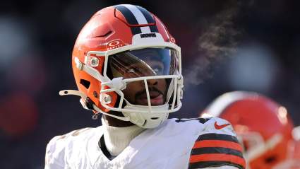 Los Browns son instados a traspasar a Shedeur Sanders a un rival de división en una jugada sorprendente.
