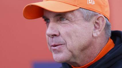Exjugadores seleccionados en el draft por los Browns y los Texans se unen a los Broncos a prueba.