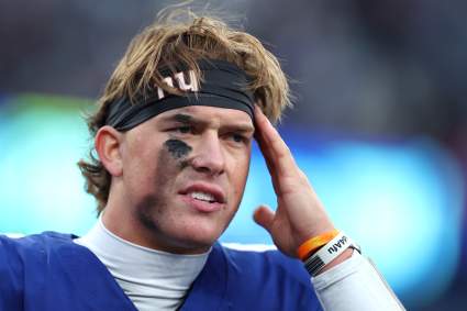 El quarterback de los Giants, Jaxson Dart, se enfrenta a este obstáculo por segunda temporada consecutiva en la NFL.