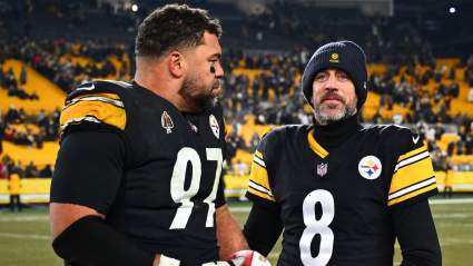 Cameron Heyward reacciona ante la espera de los Steelers por el mariscal de campo Aaron Rodgers en la agencia libre.