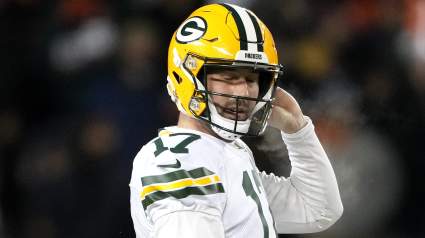 Los Packers despiden al polémico pateador Brandon McManus tras el Draft.