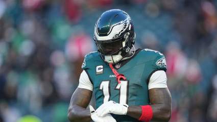 Instan a los Patriots a que busquen al ex All-Pro si se ven obligados a cambiar de estrategia y dejar a AJ Brown.