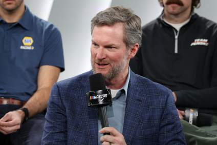 La leyenda de NASCAR, Dale Earnhardt Jr., se enfrenta a una acusación de trampas que rápidamente se torna incómoda.