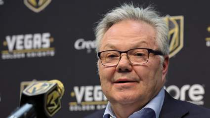 El gerente general de Las Vegas, Kelly McCrimmon, responde a los Oilers.