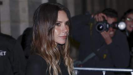 La feliz Victoria Beckham revela con vulnerabilidad y valentía pensamientos pasados ​​sobre sí misma: "No era lo suficientemente buena".
