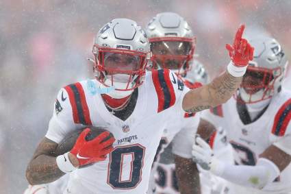 Los Patriots presionados para extender el contrato del DB Christian Gonzalez, desafíos que superar primero