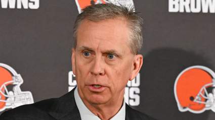 El capitán de los Browns, Todd Monken, está en la cuerda floja.