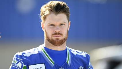 Sam Darnold se enfrenta a un problema de "apoyo" con los Seahawks.