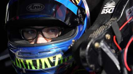 'Estaciónenla para siempre': Los fanáticos de NASCAR estallan por la bandera negra en Watkins Glen.