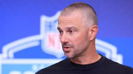 Un informante sugiere un sorprendente intercambio de los Raiders que enviaría a un titular de 20 partidos a los Ravens.
