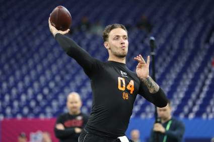 Los entrenadores universitarios siguen dudando de Carson Beck, la selección de los Cardinals en el draft, como mariscal de campo.