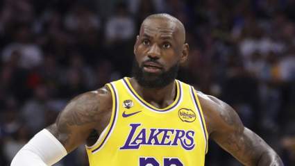Un informe vincula a los Lakers con una importante adquisición de cuatro jugadores mientras se avecina la salida de LeBron James.