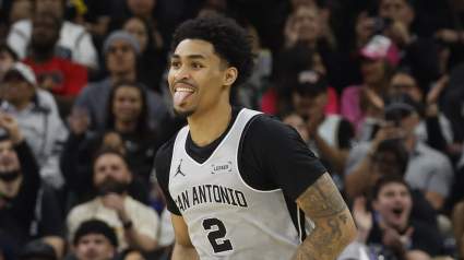 Los Spurs reciben un "suspiro de alivio" tras la actualización sobre la lesión de Dylan Harper antes del tercer partido.